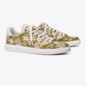 TORY BURCH (NEW) Monogram T
Howell Floral-Embroidered Sneakers, Size 8.5